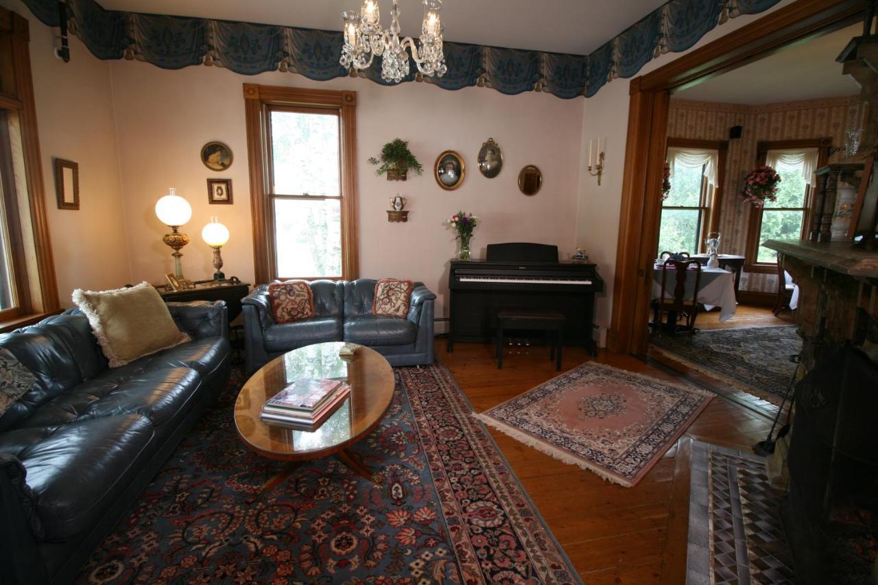 The Governor'S Inn Ludlow Bagian luar foto